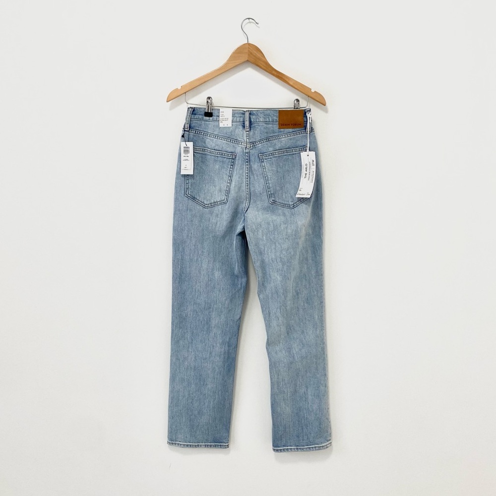 NWT Denim Forum (Aritzia) Arlo High Rise Straight 28L 9 Years Blondie Bleu